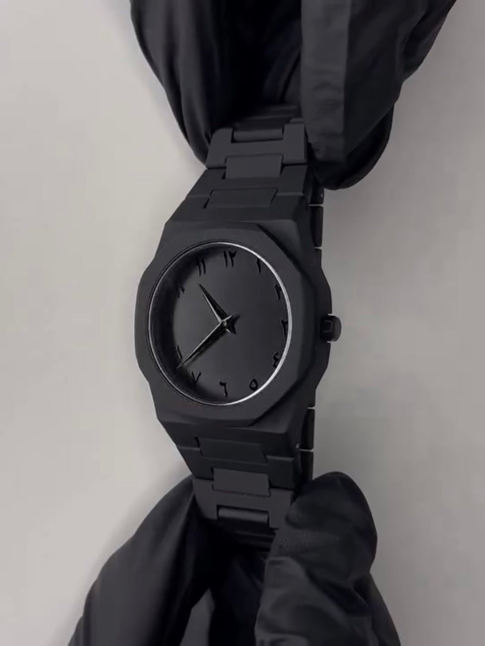 Black Arabic Aura Watch (Fiber) - Huizen