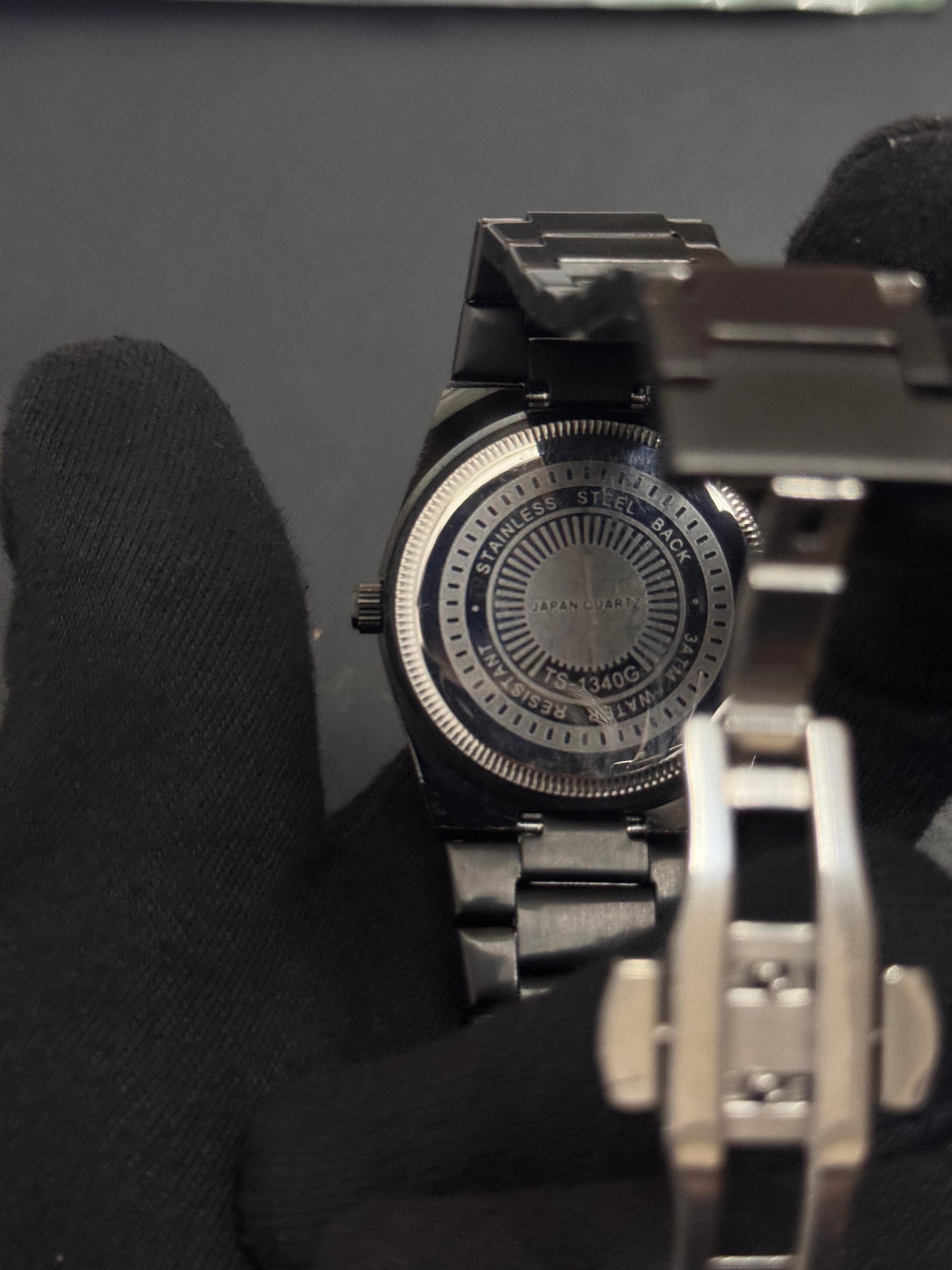 Black Tissot PRX Men's Watch – Luxury Steel Design - Huizen